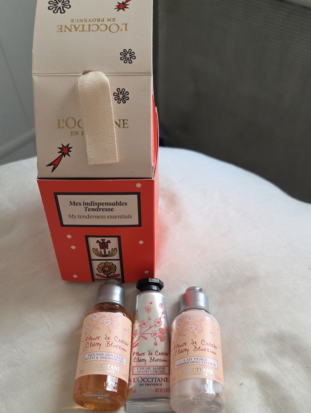 Nwt L'Occitane Cherry Blossom Mini Gift Set - Pink & Coral